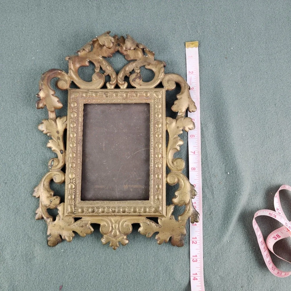 Sweet Antique Cast Gilded Brass Baroque Florentine Picture Photo Frame‎ Rococo